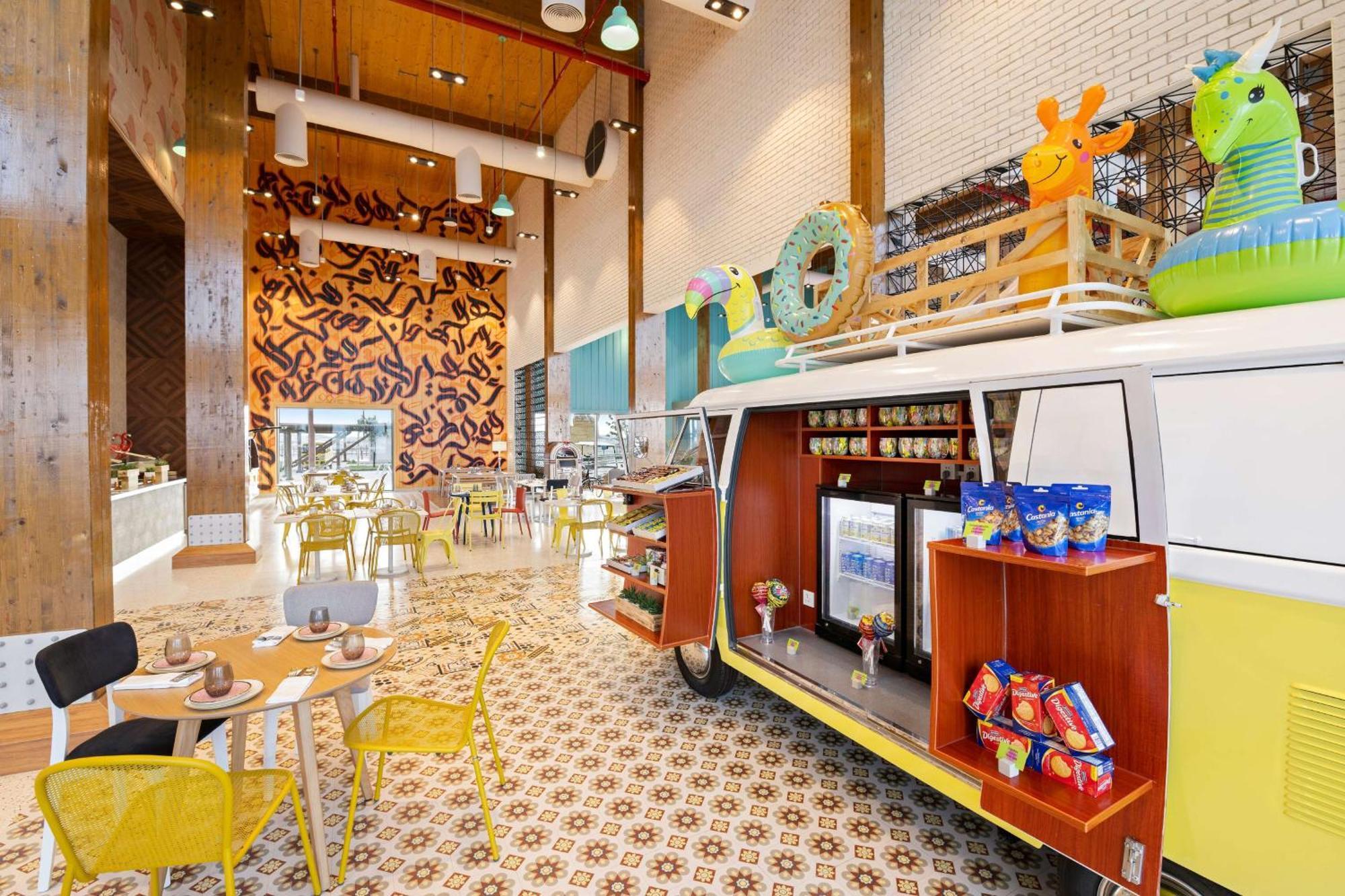 Fuwairit Kite Beach, Tapestry Collection By Hilton Fuwayrit Eksteriør billede